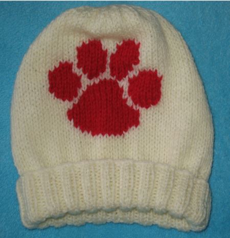 Bear paw hat intarsia pattern